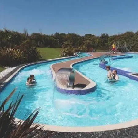 The Silverwoods Sands *